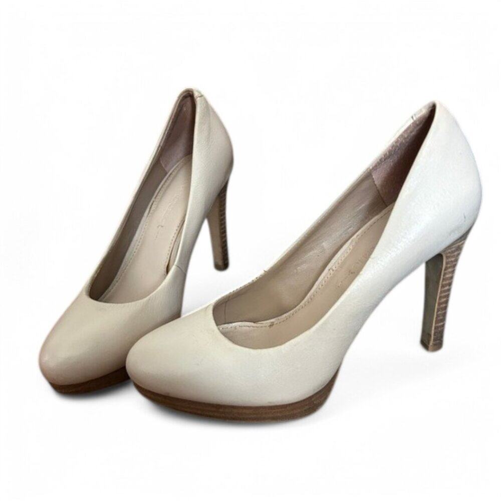 Banana Republic Nude Leather Platform Pumps Round Toe Heels Business Casual Sz 6